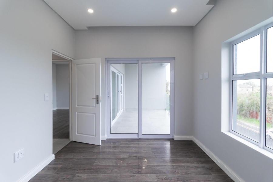 4 Bedroom Property for Sale in Flamingo Vlei Western Cape